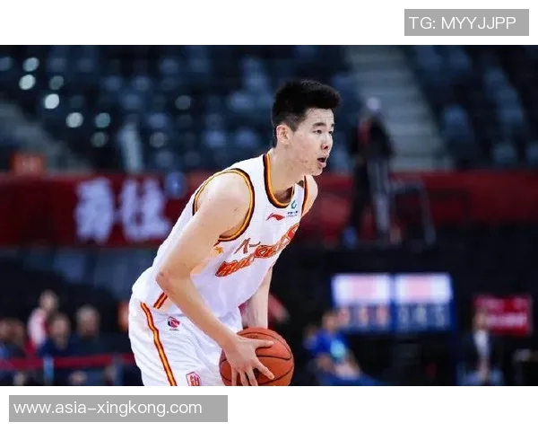 郭昊文：从篮球新星到职业生涯的崭新篇章与挑战探索